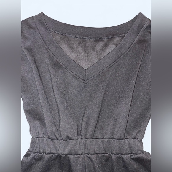 CHICME Black Wide-Leg Long Sleeve Jumpsuit | Elastic Waist | Size M | NWOT - Picture 10 of 13